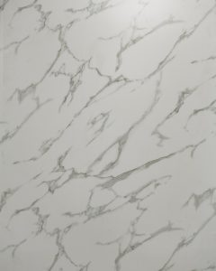 Revestimiento panel simil mármol carrara - 1.22x2.80m- esp. 6mm - RP - 002